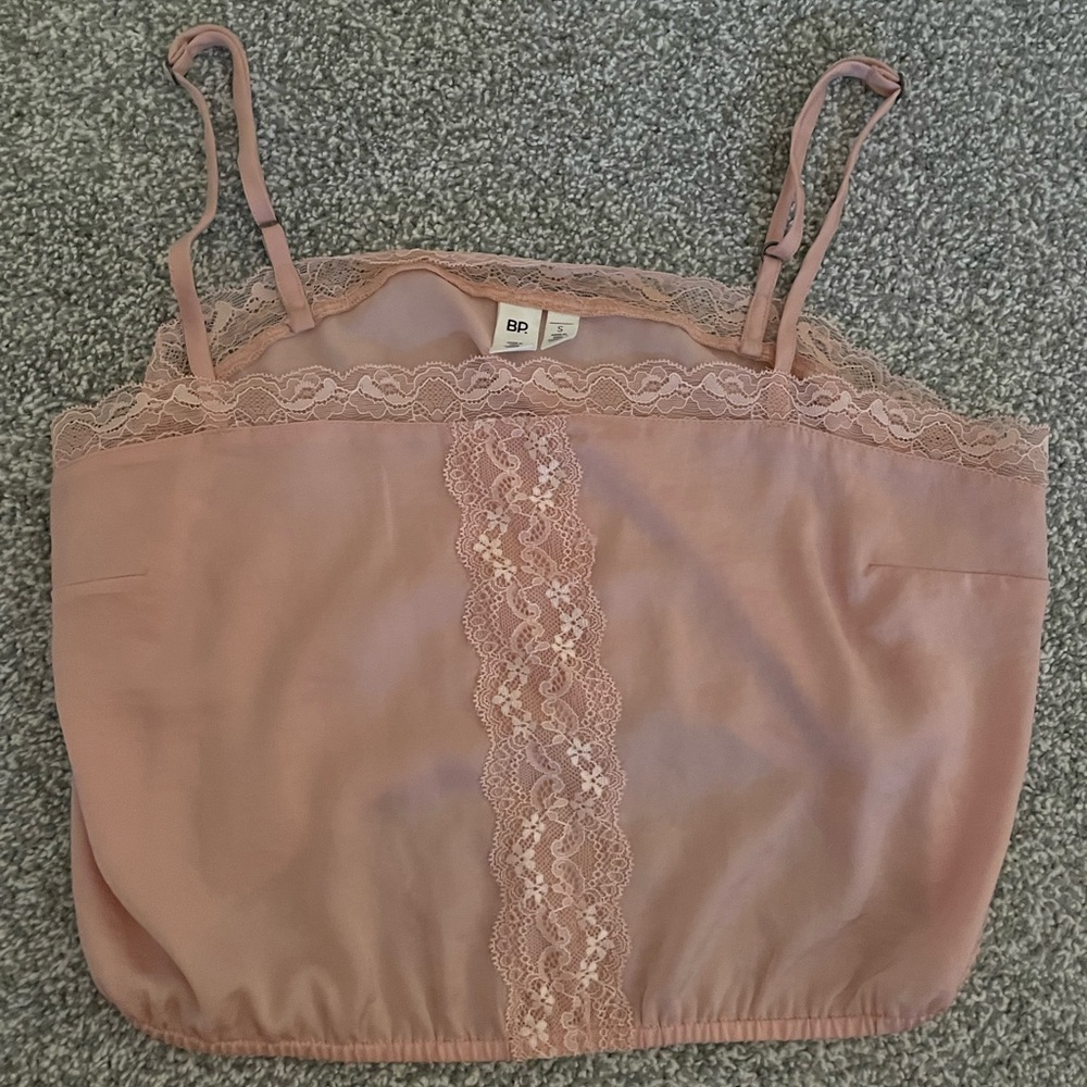 BP lace tank